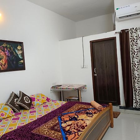 Pratibha Home Stay Jabalpur Exterior photo