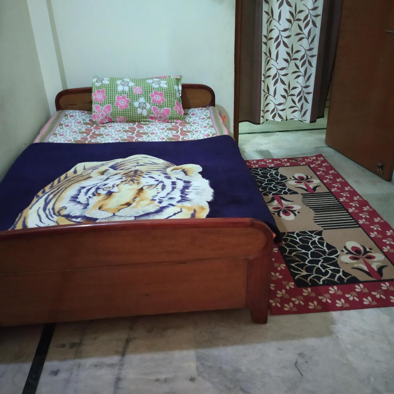 Pratibha Home Stay Jabalpur Exterior photo