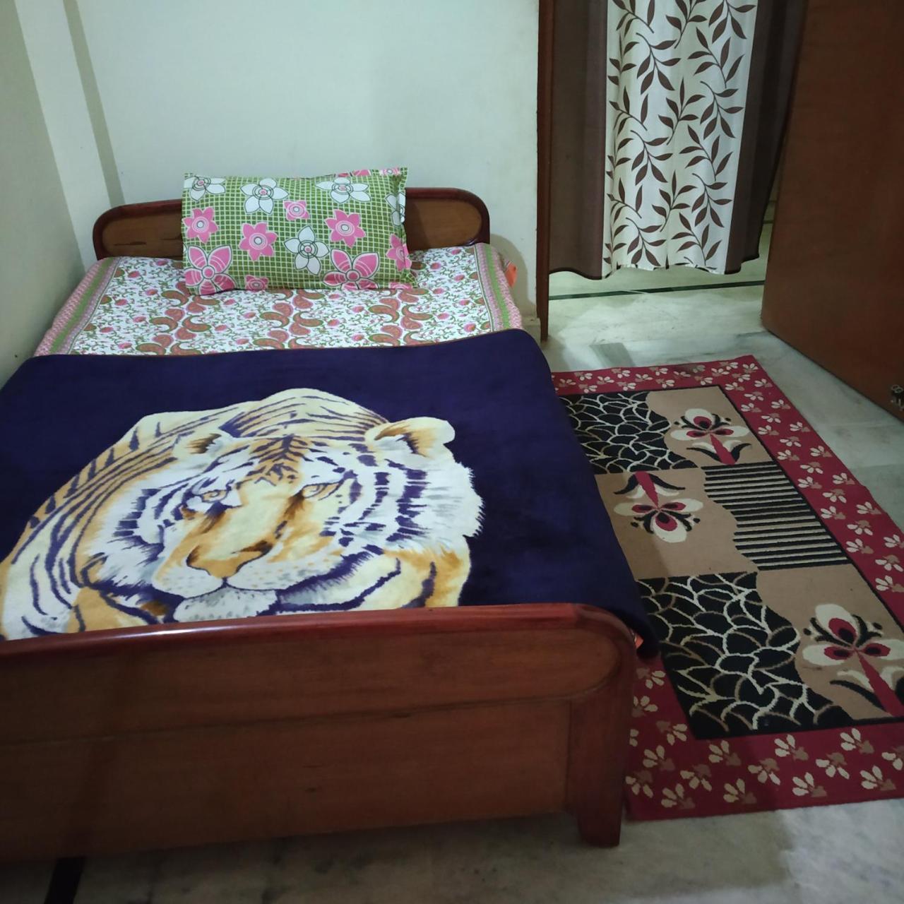 Pratibha Home Stay Jabalpur Exterior photo